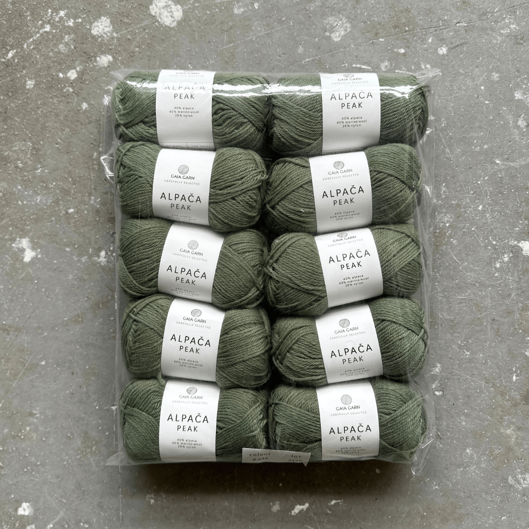 Alpaca Peak 10 - pak - Gaia Garn - 